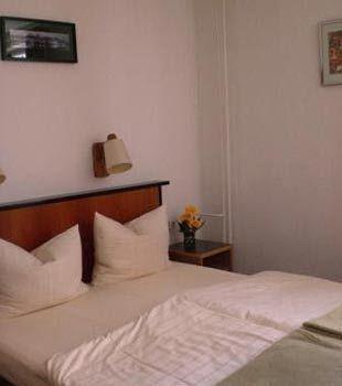 Cvjm Am Dom Hotel Lubeck